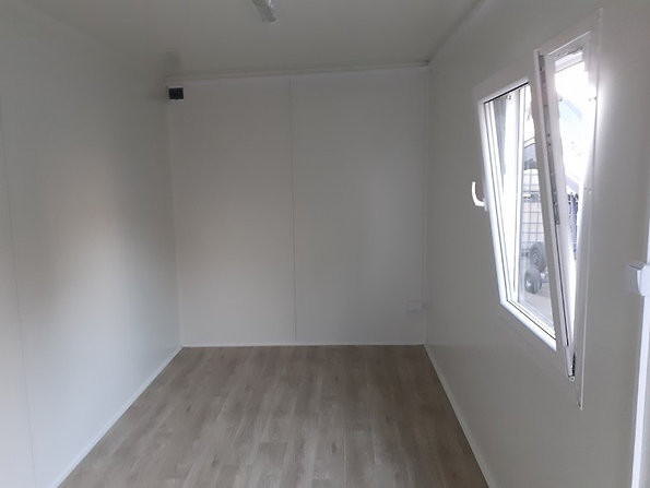 Conteneur social 17m2 + Bureau + Wc – Image 3